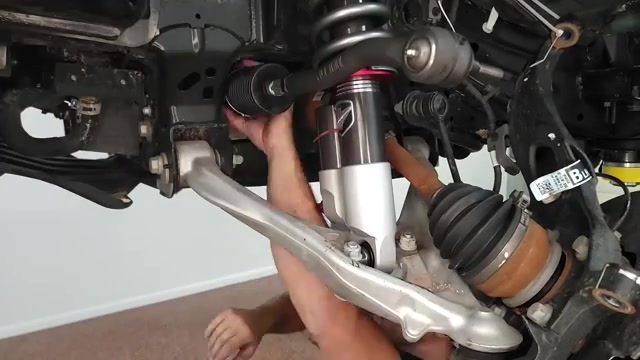 New Falcon 3.5 inch coilover and Icon billet upper control arm installed on the 2022 Ford Bronco