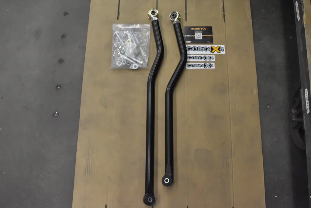 JL/JLU Camp Series Front & Rear Trackbar w/Hardware *Blemished*